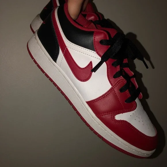 Red/Black Nike Shoes - Picture 3 of 8
